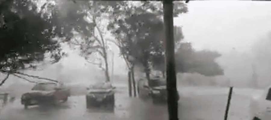 Lisa provoca tornados en Cárdenas y causa daños en viviendas