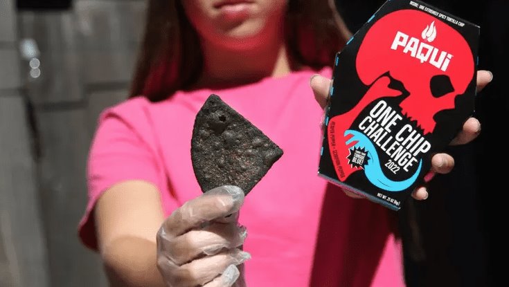 ¡No lo intentes! Llega a México la papa más picante del mundo; lo convierten en reto