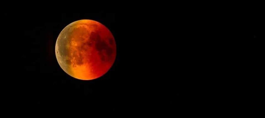 Este martes habrá la última Luna de sangre de 2022