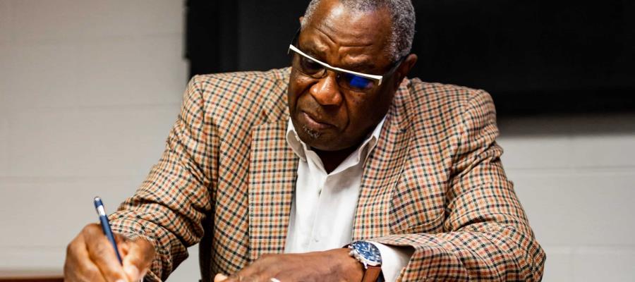 Astros de Houston anuncian extensión de contrato por un año a Dusty Baker