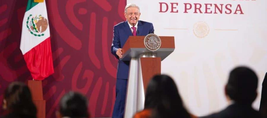 Denuncia contra Encinas significa que la investigación del caso Ayotzinapa va bien: Obrador