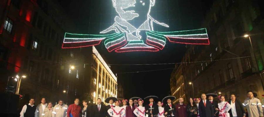 Encienden alumbrado de la Revolución Mexicana en honor a Flores Magón