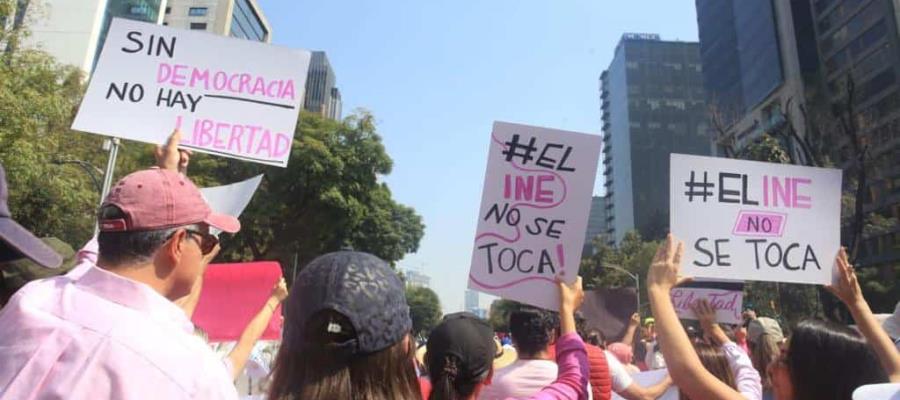 Quienes defienden al INE es porque quieren mantener un instrumento que avale fraudes electorales: Obrador
