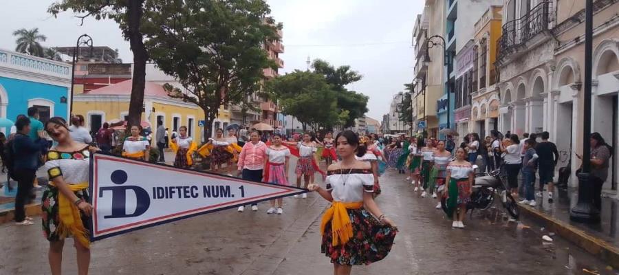 [VIDEO] Alumnos del IDIFTEC realizan tabla rítmica, pese a cancelación de desfile por lluvia