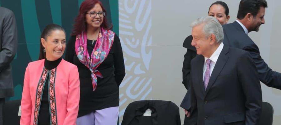 AMLO felicita a Sheinbaum por su próxima boda