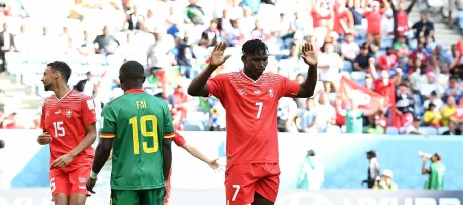Con gol no festejado, Suiza derrota 1-0 a Camerún