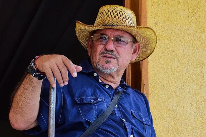 Atacan a Hipólito Mora, fundador de autodefensas de Michoacán