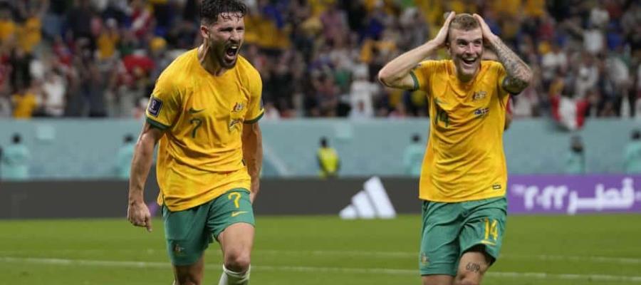 Australia sorprende a Dinamarca y se mete a octavos junto a Francia en el grupo D