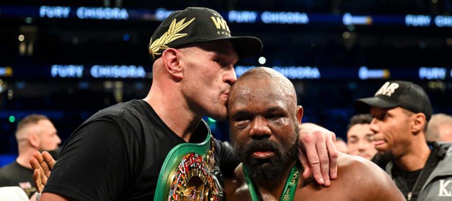 Tyson Fury retiene título de peso completo del CMB tras ganarle a Derek Chisora