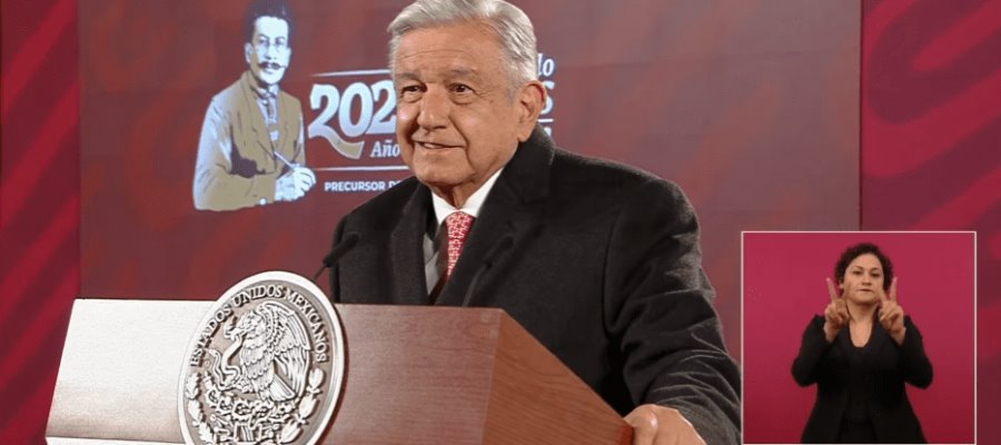 “Algo es algo”, dice AMLO tras aprobación de Plan B de reforma electoral