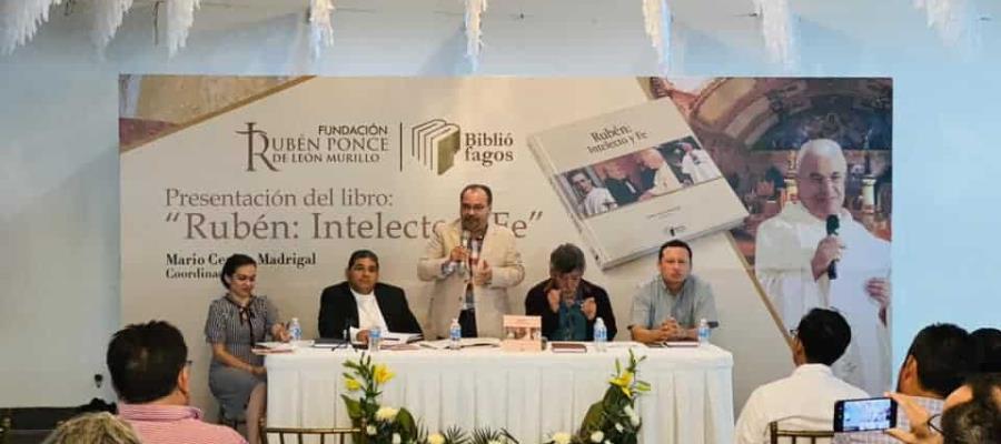 Presentan el libro en homenaje al padre Rubén Ponce