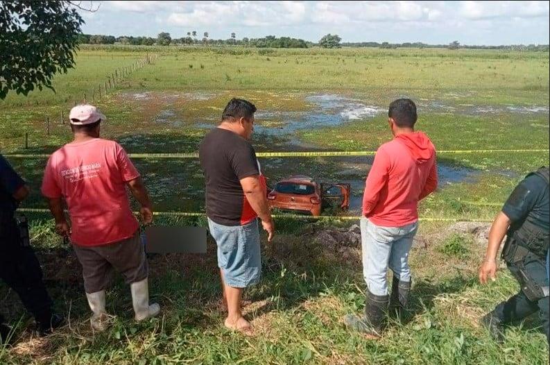 Fallecen hermanas en un popal en accidente automovilístico en Jonuta