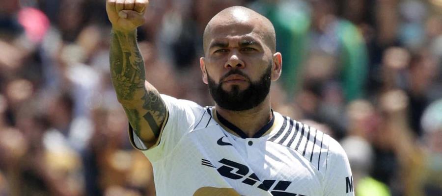 Dani Alves debe reportar en próximos días, menciona el técnico de Pumas