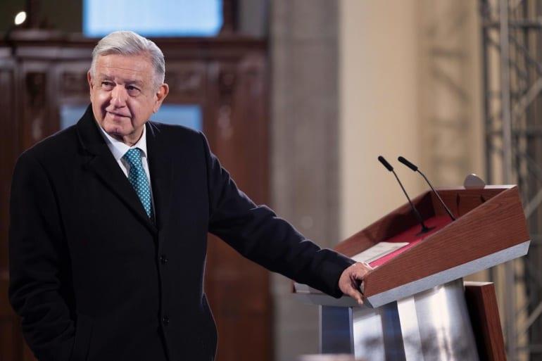 Celebra AMLO aprobación del Plan B, asegura que ahora la Corte decidirá si es inconstitucional Celebra AMLO aprobación del Plan B, asegura que ahora la Corte decidirá si es inconstitucional