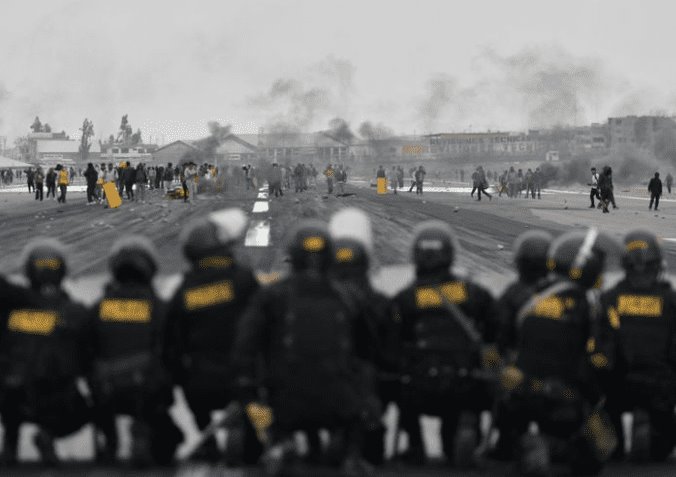 17 muertos deja protesta en Perú, anuncian estado de emergencia