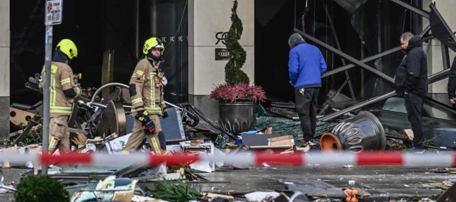 [VIDEO] Revienta acuario gigante en Berlín y mueren miles de peces
