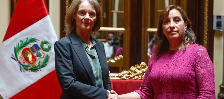 Como un acto de prepotencia calificó AMLO la visita de embajadora de EE. UU. en Perú a presidenta Boluarte Como un acto de prepotencia calificó AMLO la visita de embajadora de EE. UU. en Perú a presidenta Boluarte