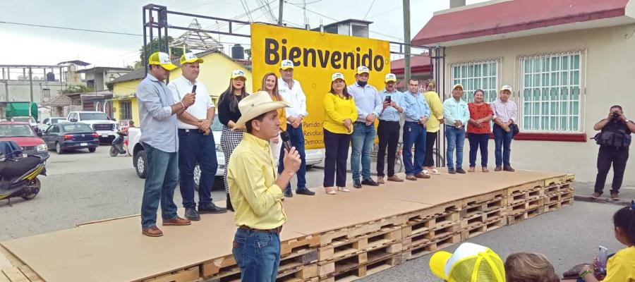 ‘Destapa’ PRD nacional a Sabino Herrera como candidato a la alcaldía de Huimanguillo