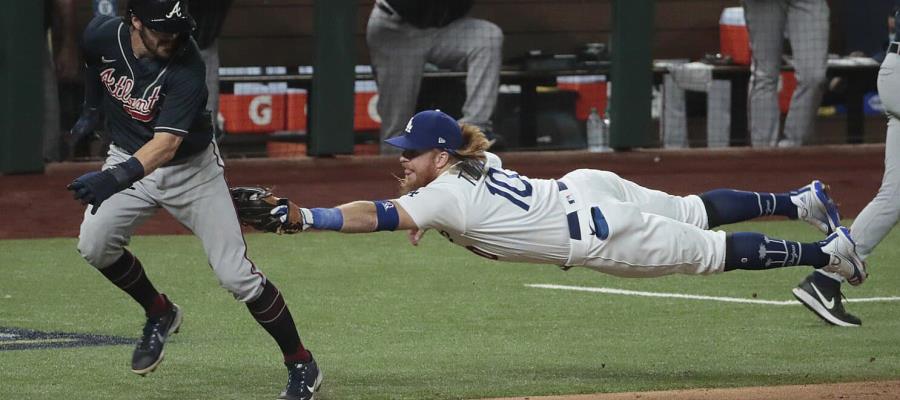 Justin Turner llega a Media Rojas de Boston por 22 mdd.