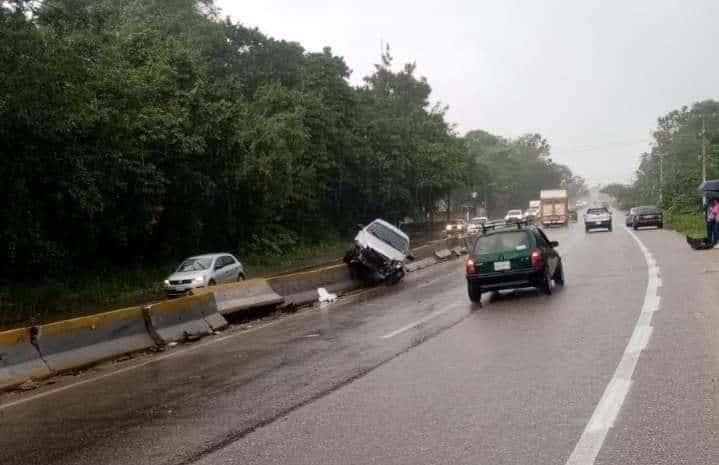 Se registra accidente en la carretera Comalcalco-Paraíso