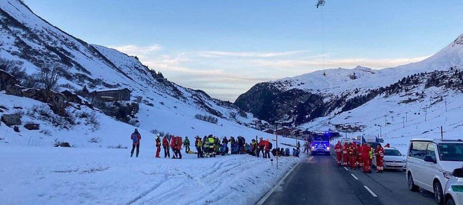 Se registra avalancha en Austria y sepulta a esquiadores