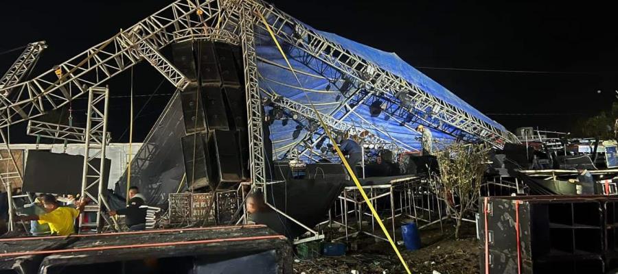 Se desploma escenario durante fiesta navideña en Hidalgo