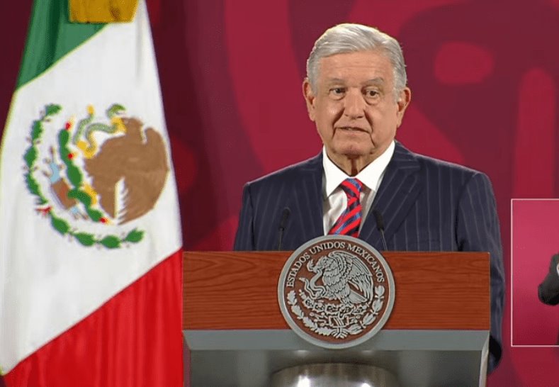 AMLO invitó al Papa Francisco a México