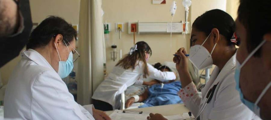 Dan de alta a niña contagiada por rabia en Oaxaca, su hermana permanece grave Dan de alta a niña contagiada por rabia en Oaxaca, su hermana permanece grave