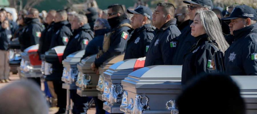 Despiden a los 12 policías caídos durante motín en penal de Cd. Juárez Despiden a los 12 policías caídos durante motín en penal de Cd. Juárez