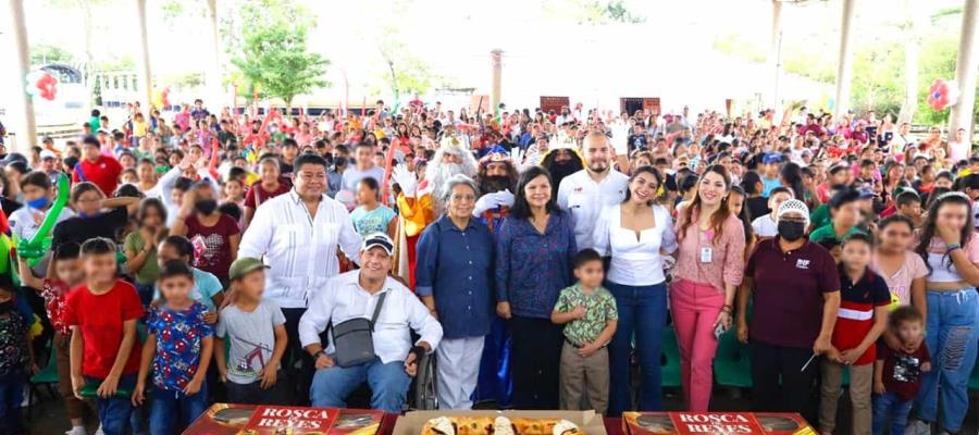 Celebra Centro Feria de la Niñez en el marco del Día de Reyes