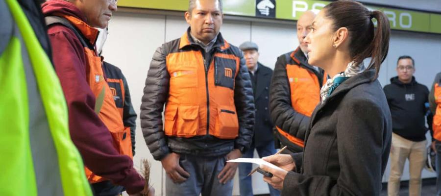 Recorre Sheinbaum zona del choque de trenes de la Línea 3 del Metro 