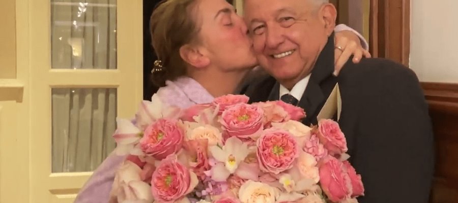 Con poema de Benedetti, AMLO felicita a su esposa Beatriz por su cumpleaños