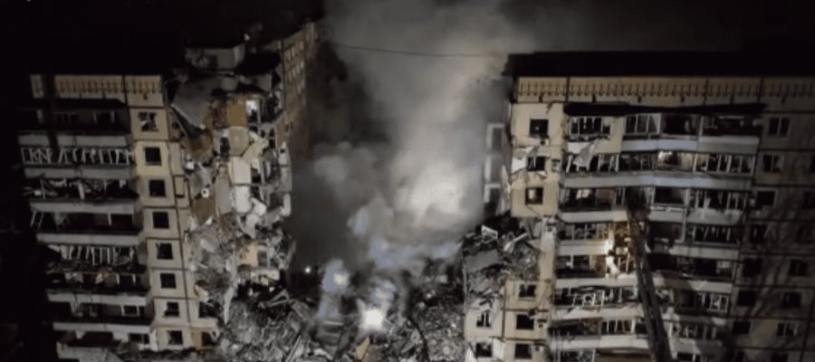 Rusia bombardea infraestructura de Ucrania y provocan apagones masivos