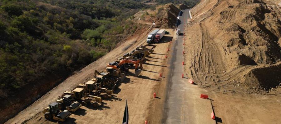 Ante bloqueo a obra, propone AMLO solución al conflicto agrario en Oaxaca