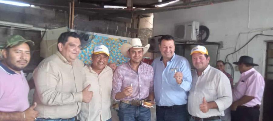 “Coquetea” PRD con pevemistas Armín Marín y Chene Lizárraga con miras al 2024 “Coquetea” PRD con pevemistas Armín Marín y Chene Lizárraga con miras al 2024