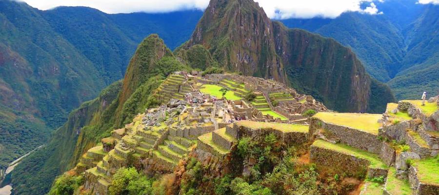 Gobierno de Perú ordena cierre de Machu Picchu ante protestas