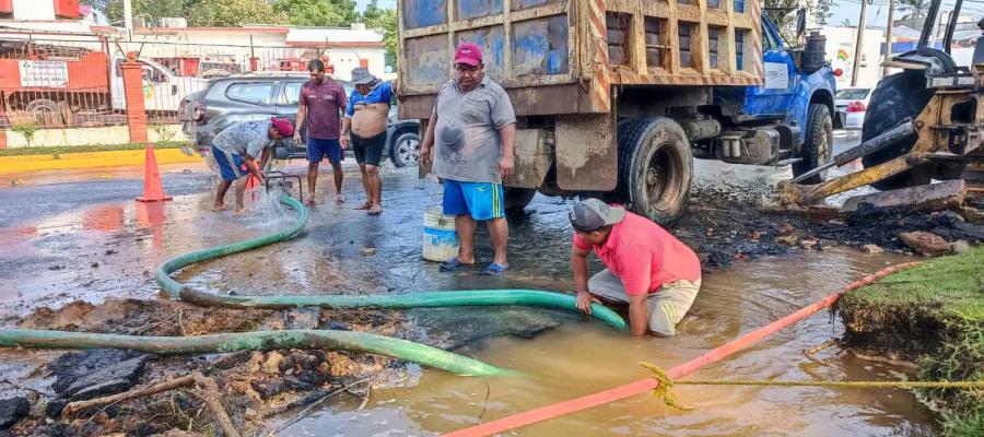 Colapsa tubería en 27 de Febrero y deja sin agua a miles de villahermosinos