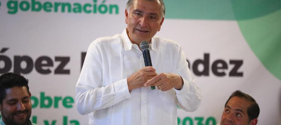 Ahora empresarios y políticos replican video de saludo a Adán Augusto