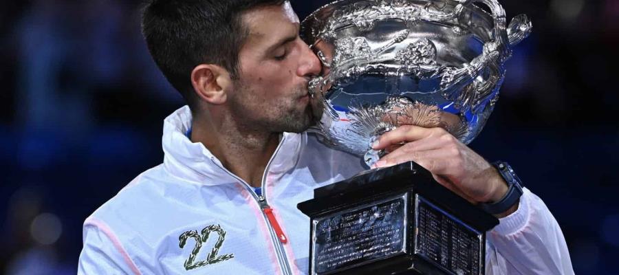 Djokovic gana su Grand Slam 22 en Australia y empata a Rafael Nadal