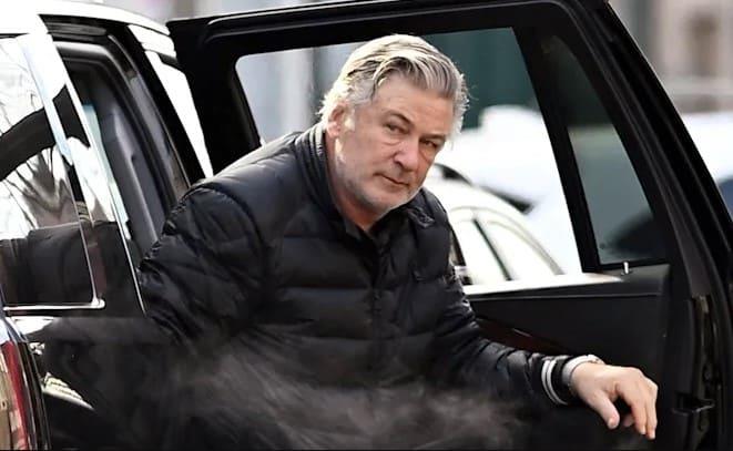 Alec Baldwin es acusado formalmente por homicidio involuntario