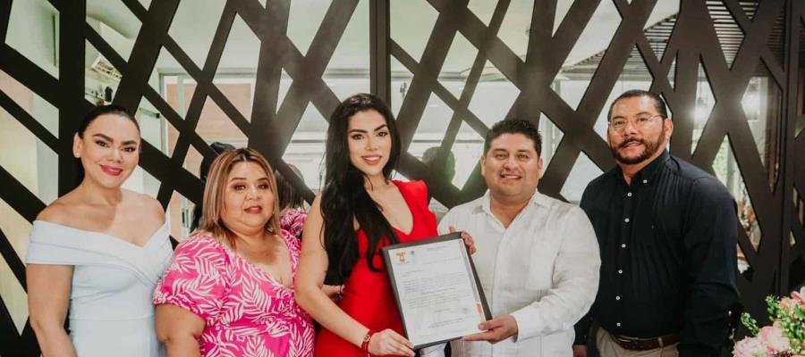 Tacotalpa formaliza a su embajadora en la Feria Tabasco, Pamela Castellanos Suárez