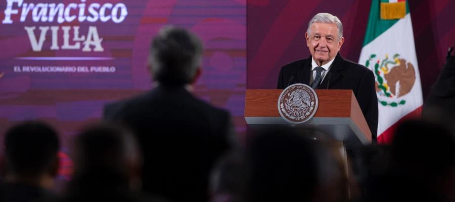 AMLO desconoce videos de funcionarios de Layda Sansores recibiendo fajos de billetes