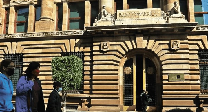 Incremento en las tasas de interés bancarias “no es para alarmarse”: López Obrador