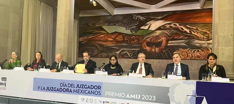 “En la función jurisdiccional no buscamos aplausos”, señala Norma Piña al conmemorar el Día del Juzgador