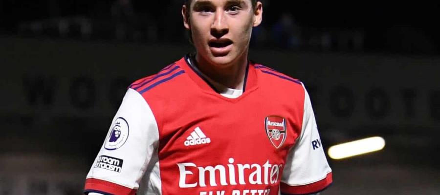 Mexicano Marcelo Flores renueva con el Arsenal hasta 2025