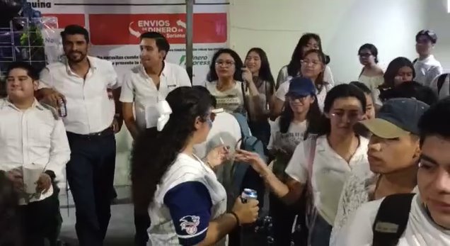 Celebra UJAT Gallo Universitario… Bebidas embriagantes se hacen presentes tras festejo