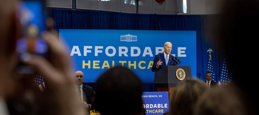 Hay que hacer más para que escuelas no se conviertan en prisiones: Biden, tras tiroteo en Nashville