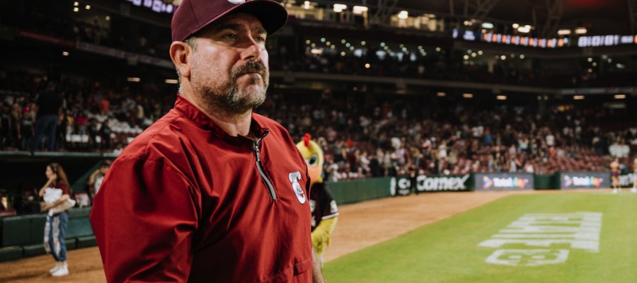 Tomateros de Culiacán confirma la salida de Benjamín Gil