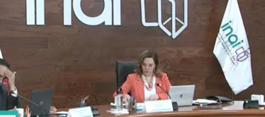 INAI ordena a la UNAM hacer público el título de AMLO