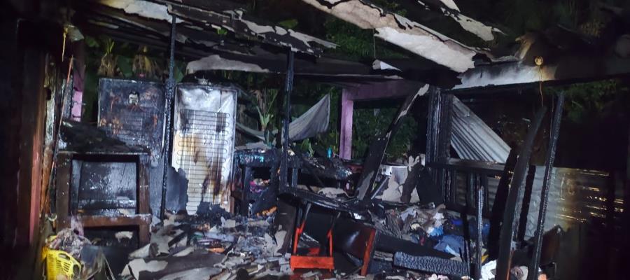 Corto circuito provoca incendio de vivienda en Paraíso